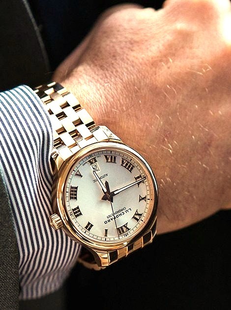 Chopard LUC Chronometer in rose gold with a full rose gold bracelet.More of our footage at WatchAnish.com.